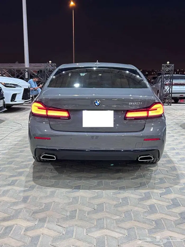 بي ام دبليو 520 2022 3