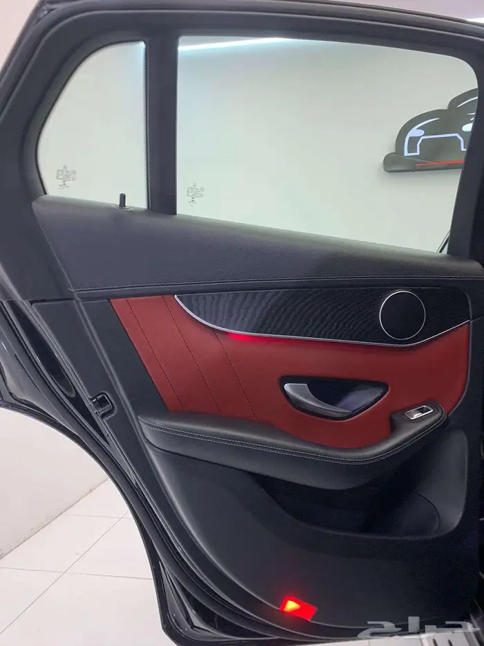 مرسيدس . 2020GLC300 32