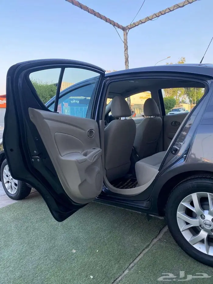 نيسان صني Classic فل كامل 2023 للبيع 35