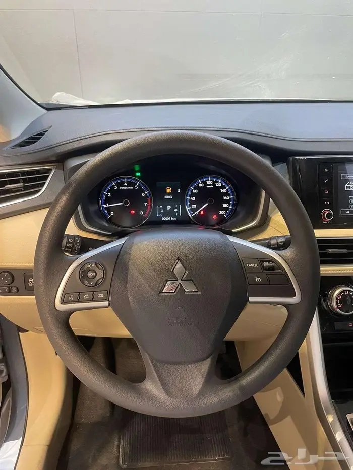 ميتسوبيشي اكسباندر HL 2025 مبيعات بنوك 8