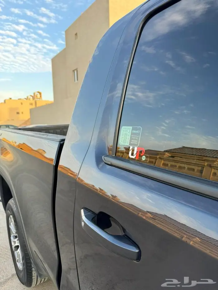 جي ام سي سييرا 2023 الفيشين 10