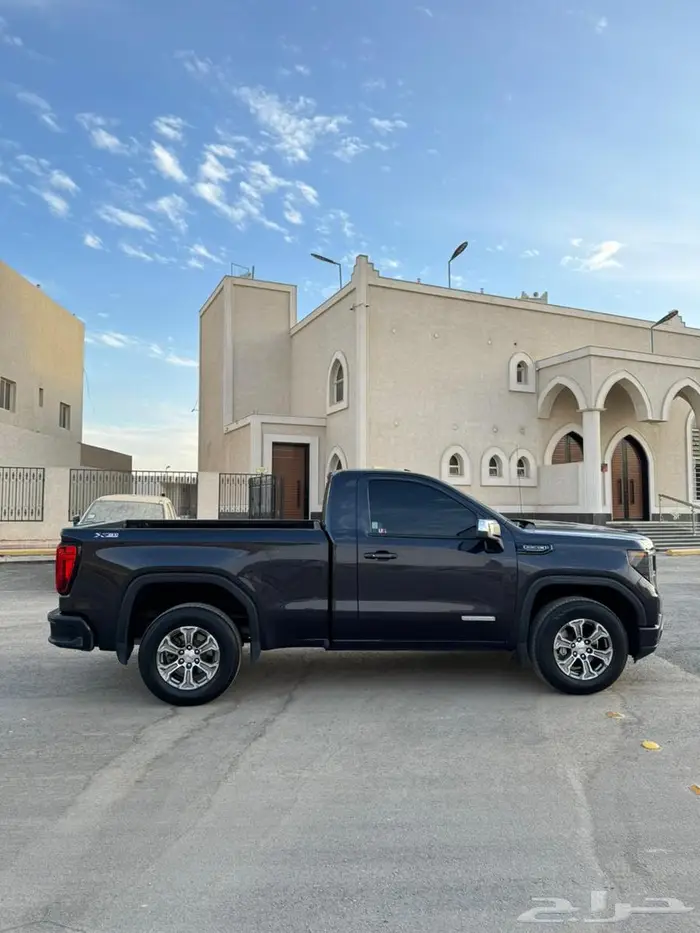 جي ام سي سييرا 2023 الفيشين 13