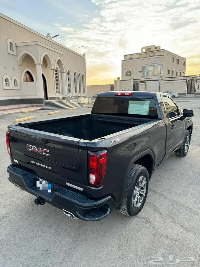 جي ام سي سييرا 2023 الفيشين 16