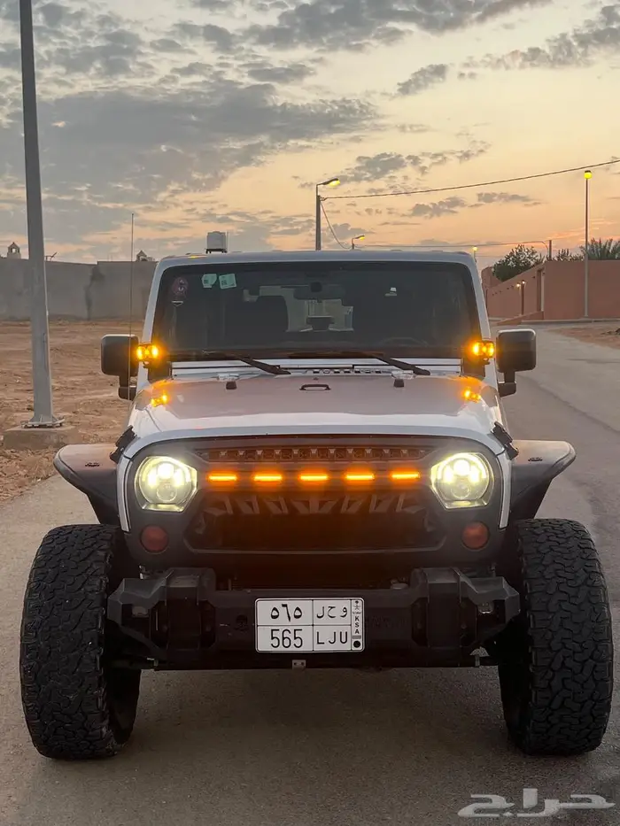 جيب شروكي لانجلر سبورت 8