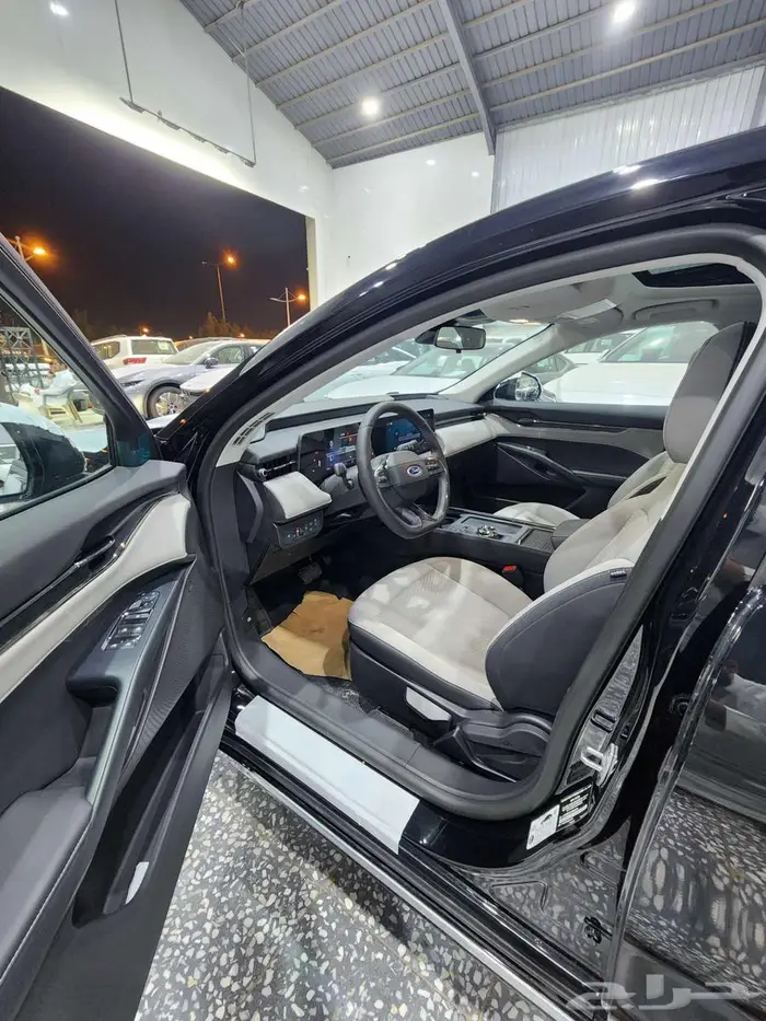 فورد تورس امبيانتي 2026 أقل سعر بالسوق السعر 121325 10