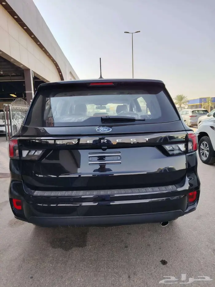 فورد ايفريست XLS استندر بنزين 2025 2