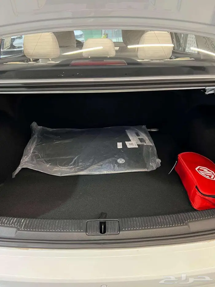 ام جي 5 شكل جديد 2025 10