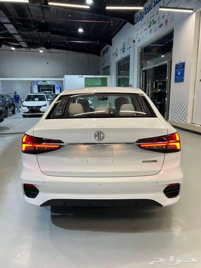 ام جي 5 شكل جديد 2025 4