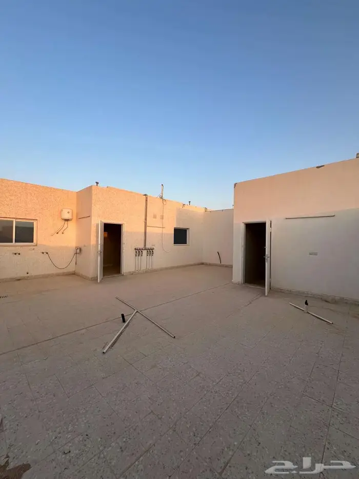 للتأجير السنوي  وحدة علوية نظام دبلكس بحي قرطبة (شمال بريدة) 22