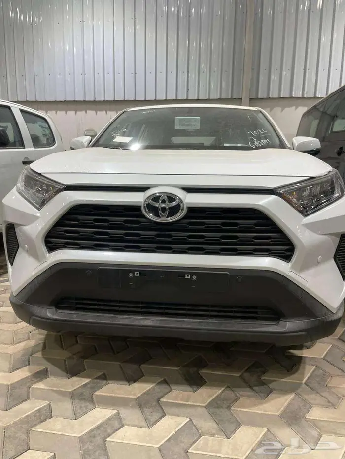 تويوتا راف فور 2025 LE افضل سعر في المملكة 10