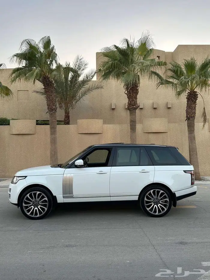 رنج روفر فوج لؤلؤي 2014 فوج سوبرتشارج نظيف جدا بحالة ممتازة 48