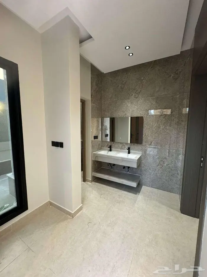 للبيع فيلا فاخرة منفصلة جديدة بطيبة الدمام 1