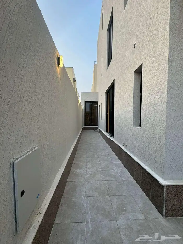 للبيع فيلا فاخرة منفصلة جديدة بطيبة الدمام 10