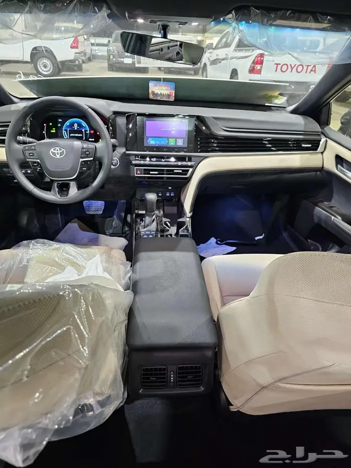 تويوتا كامري هايبرد E PLUS 2025 4