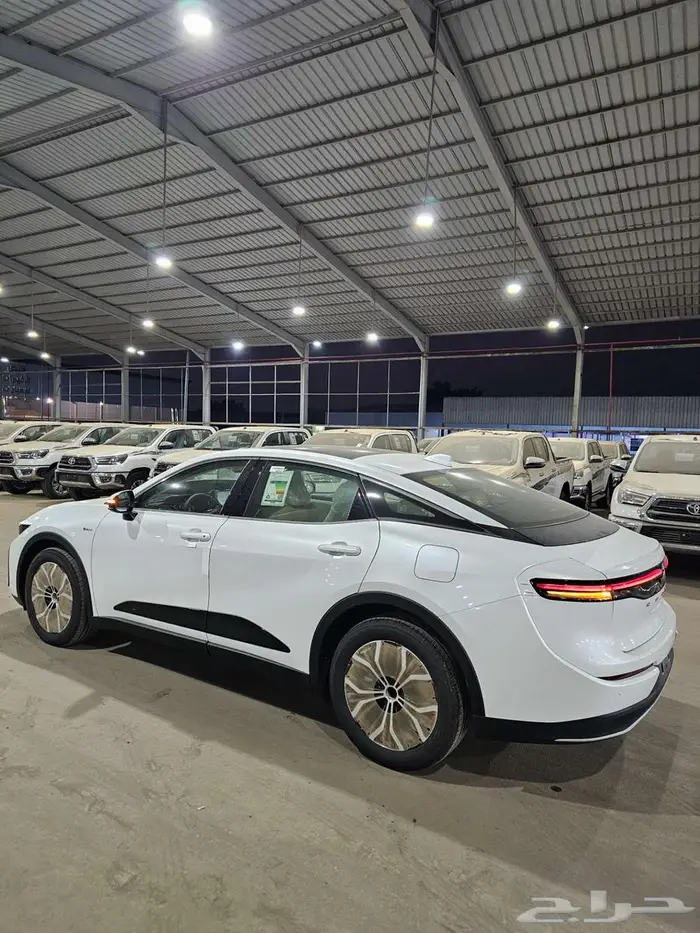 كراون برستيج - 2026 كاش واقساط 1 7