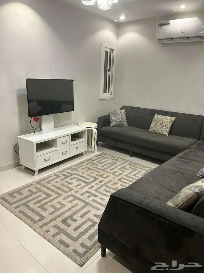 شقة مؤثثة للإيجار   حي الواحة  جدة 1