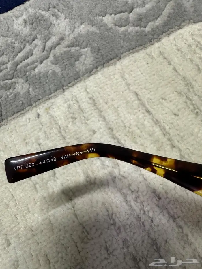 نظارة شمسية نسائية برادا 2