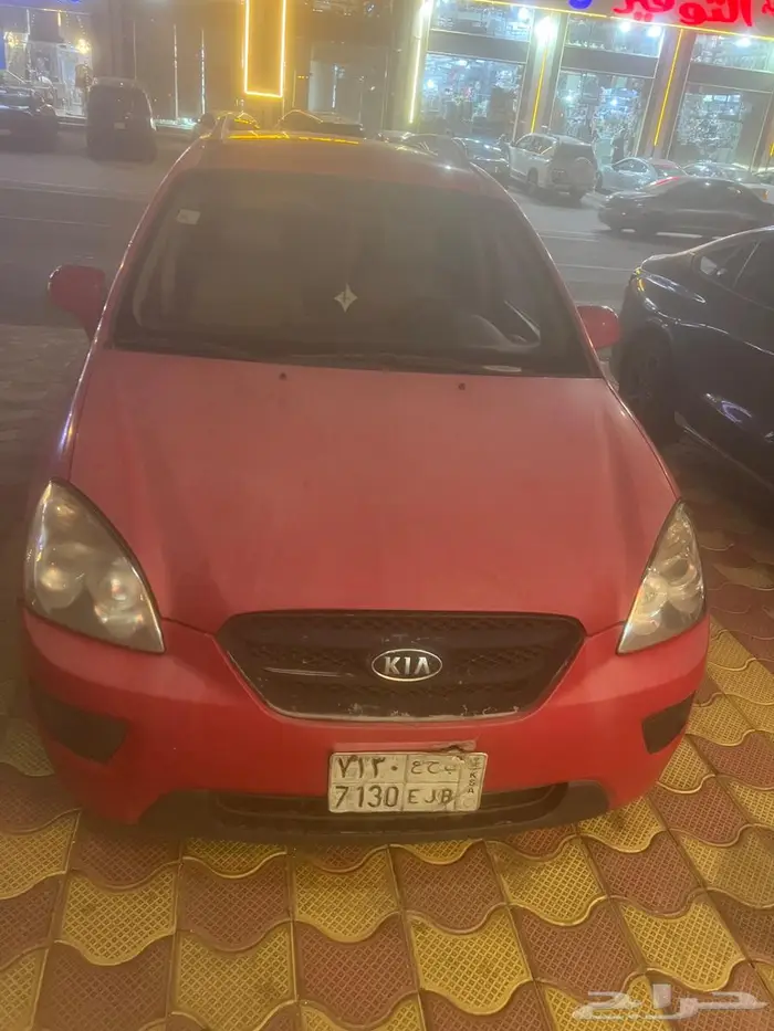 كيا كارينز 2010 3