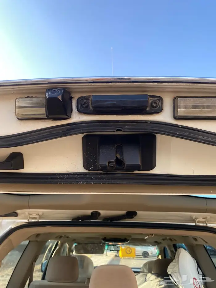 جيب لاندكروزر 4