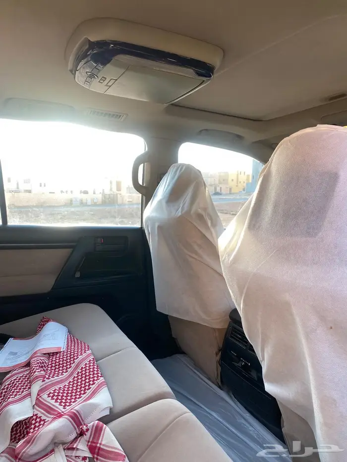 جيب لاندكروزر 10