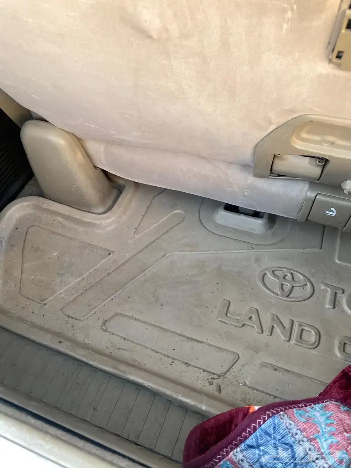 جيب لاندكروزر 17