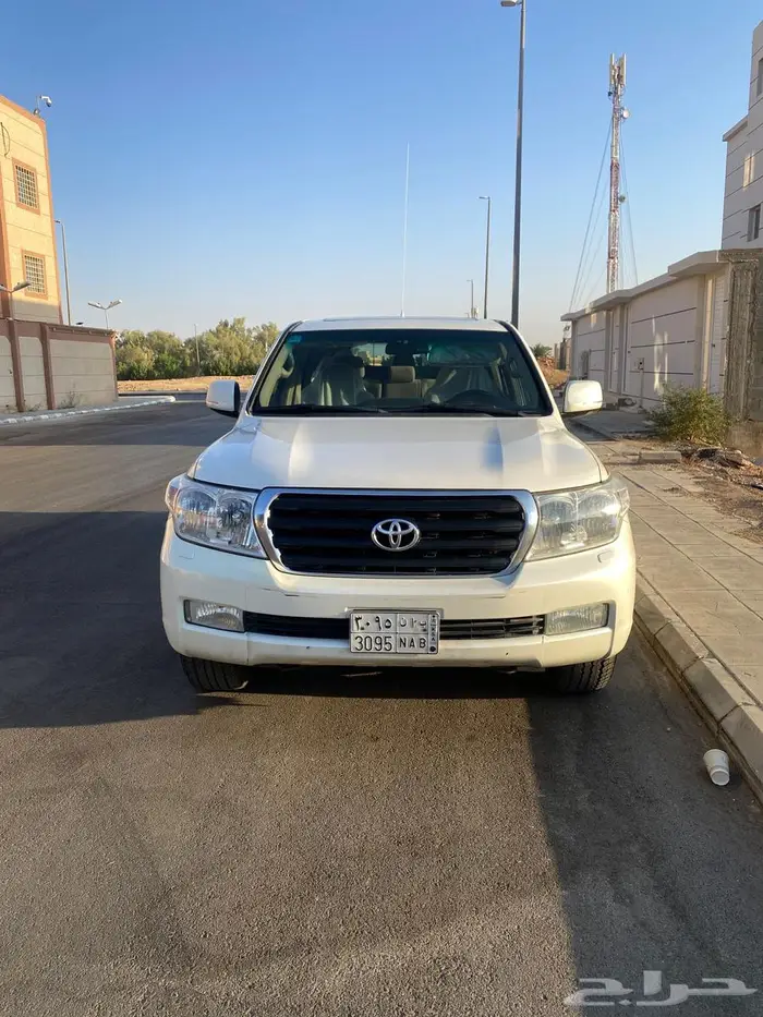 جيب لاندكروزر 23