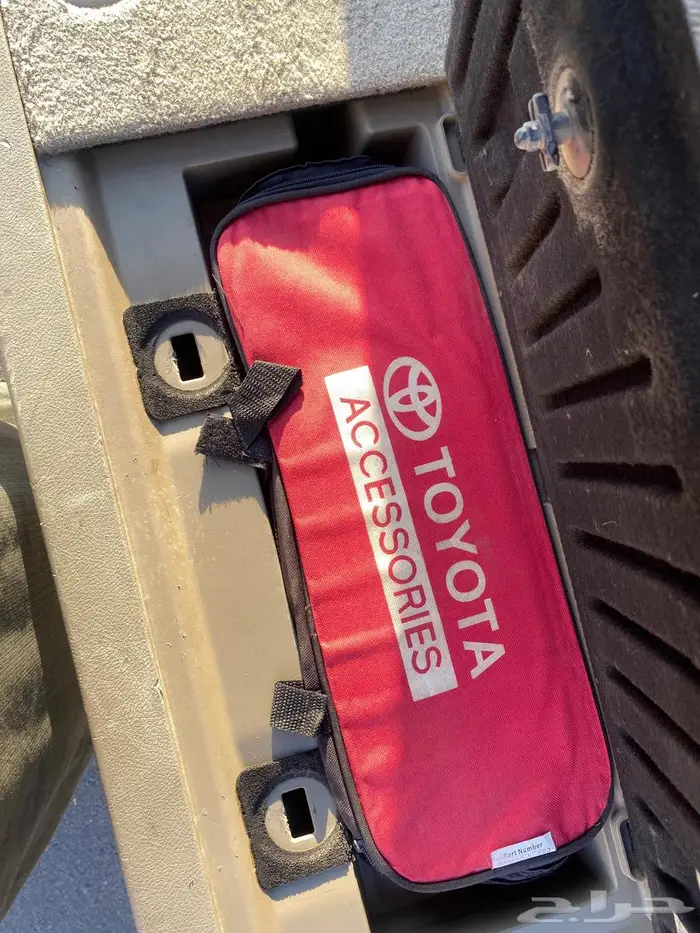 جيب لاندكروزر 28