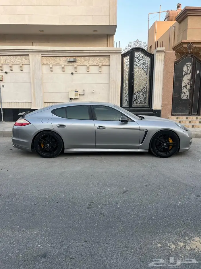 قطع غيار بورش بانميرا 2012 4