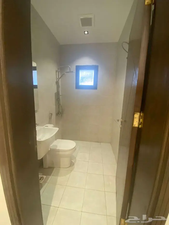 شقة جديدة للايجار بحي الواحة جدة 3