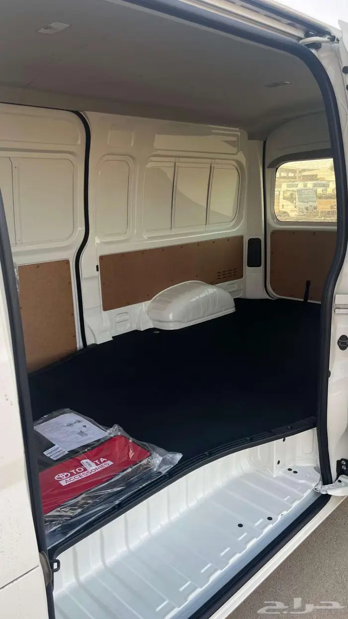 تويوتا باص فان بضاعة 2026 5