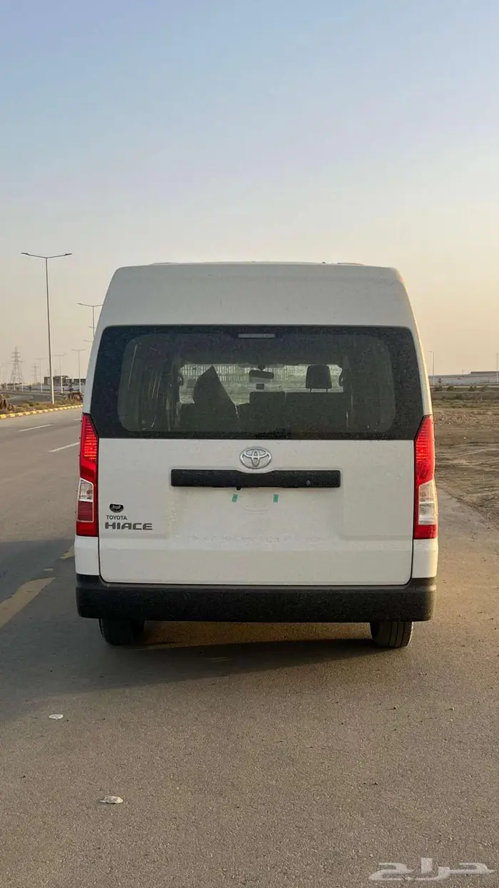 تويوتا باص فان بضاعة 2026 8