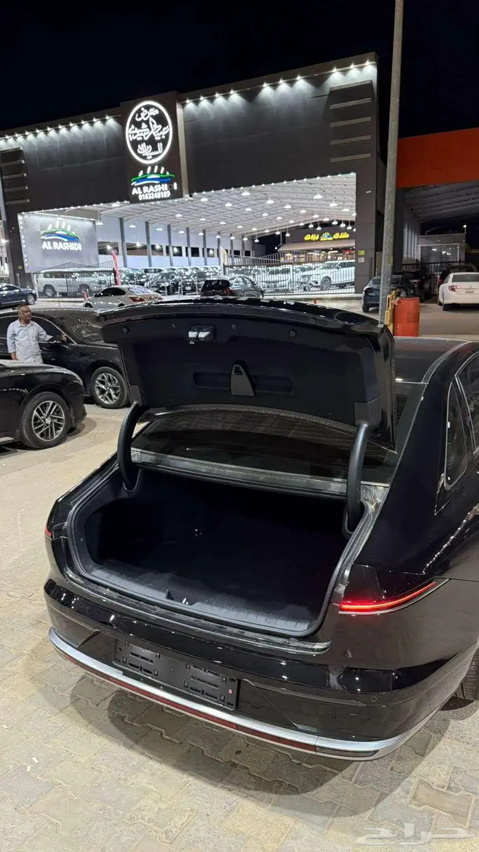 ازيرا 2024 نص كامل 4 سلندر عداد 9000 فقط 9