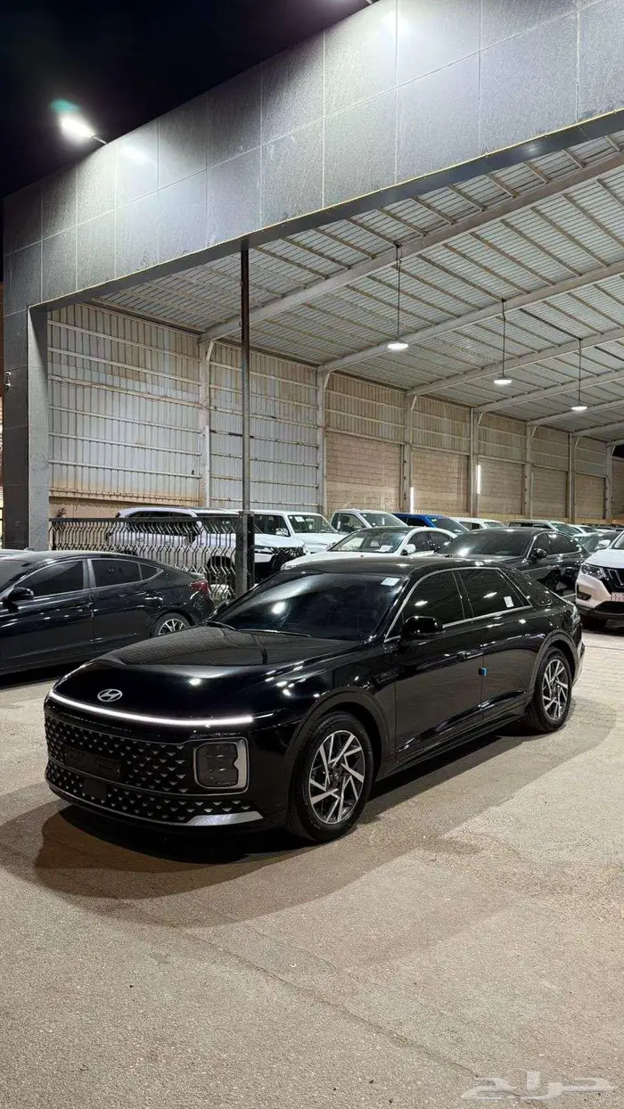 ازيرا 2024 نص كامل 4 سلندر عداد 9000 فقط 1