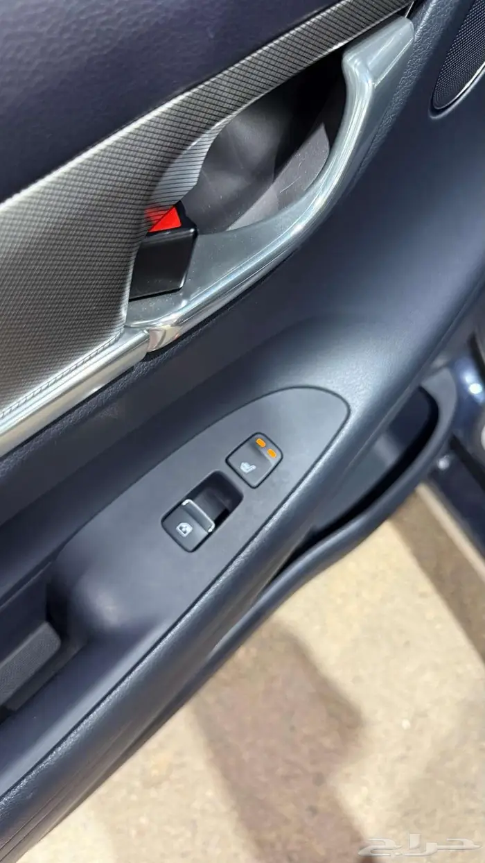 ازيرا 2020 فل كامل 6 سلندر عداد 151000 5