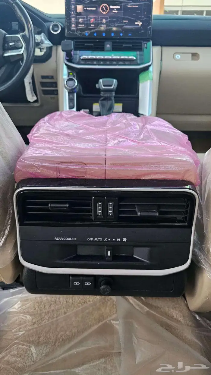 لاندكروزر GXR 2022 سعودي L3 13