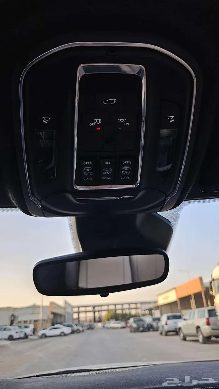 جيب جراند شيروكي 2023 ليمتد 15