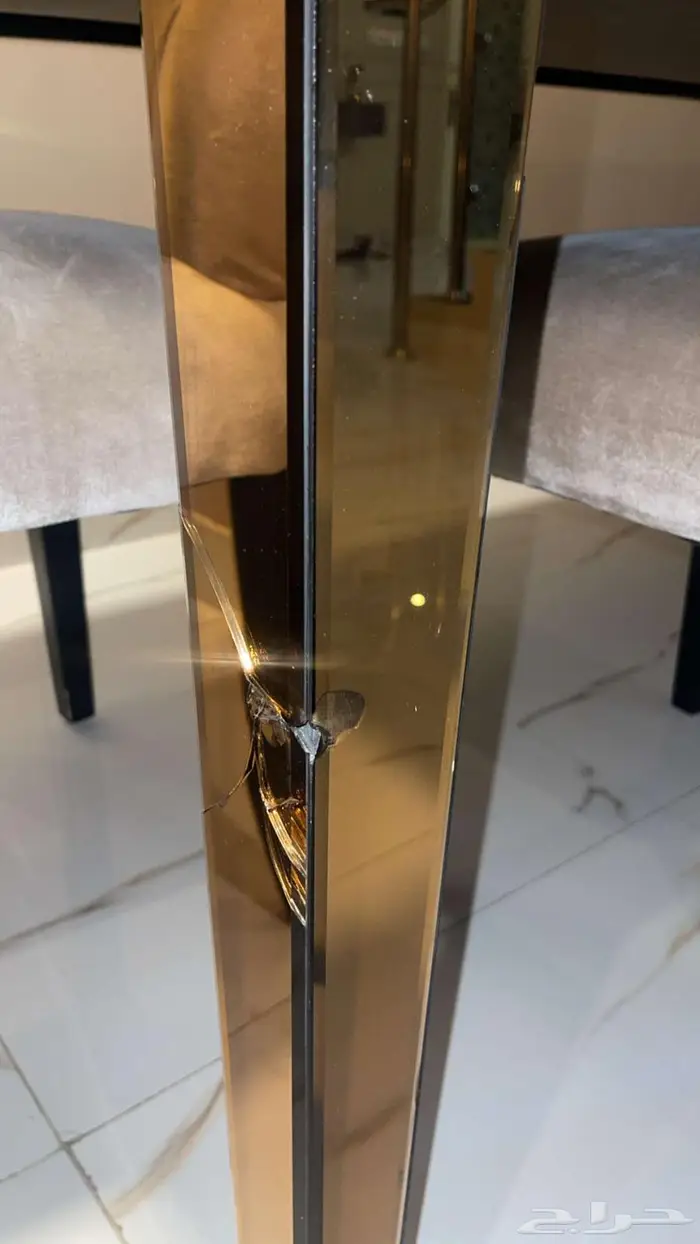 طاولة طعام   طاولة تلفزيون بنفس التصميم   4 كراسي 3