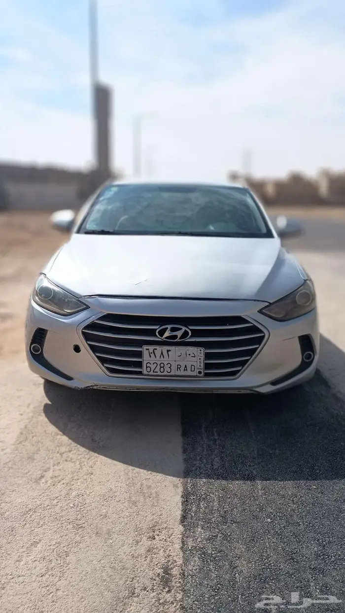 للبيع هيونداي النترا 2017 4