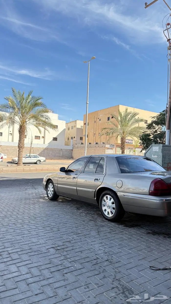 فورد جراند ماركيز 2003 14