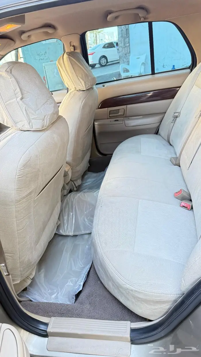 فورد جراند ماركيز 2003 17