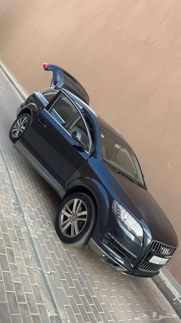 اودي Q7 7
