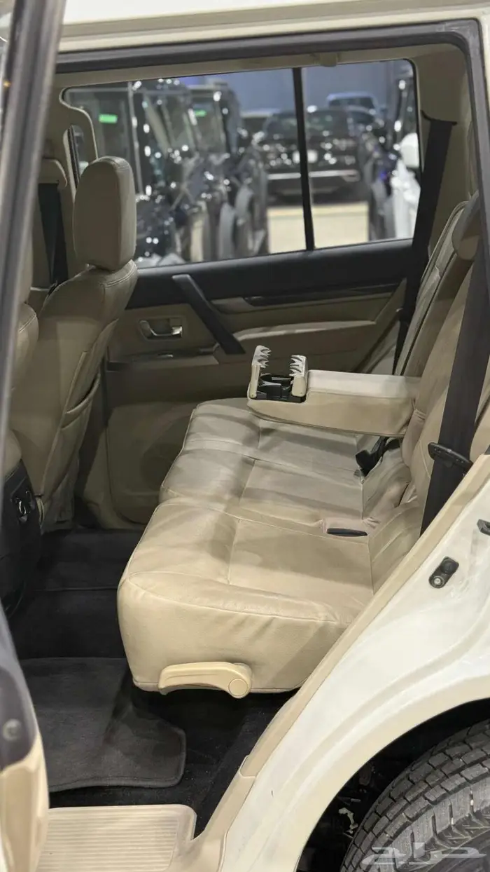 ميتسوبيشي باجيرو 2019 3