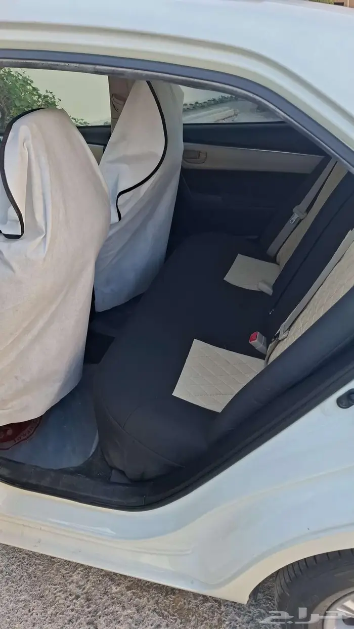 كرولا 2015 نظيف مخزن ممشى حقيقي مالك واحد 14