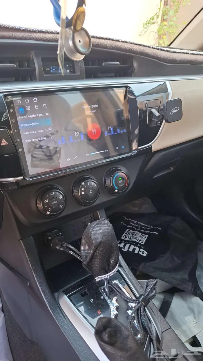 كرولا 2015 نظيف مخزن ممشى حقيقي مالك واحد 15