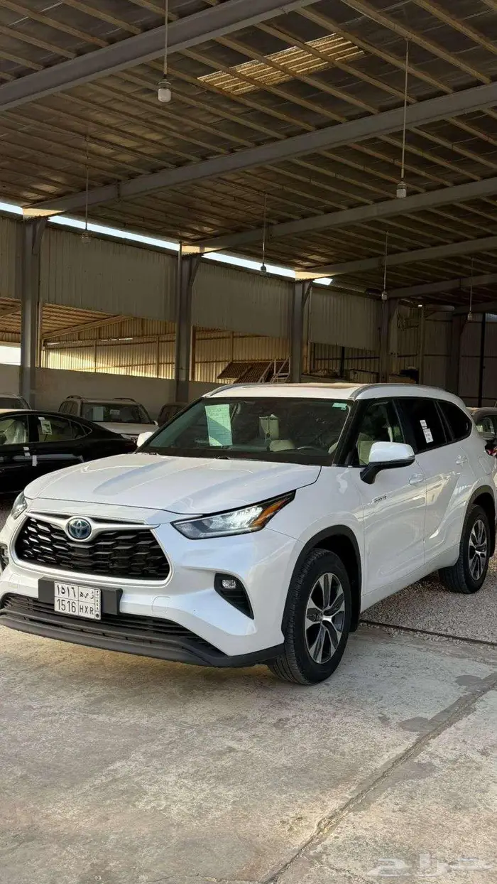 تويوتا هايلاندر GLE 2023 نص فل 4