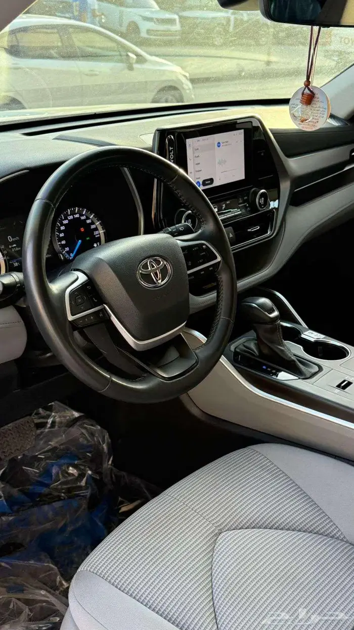 تويوتا هايلاندر GLE 2023 نص فل 10