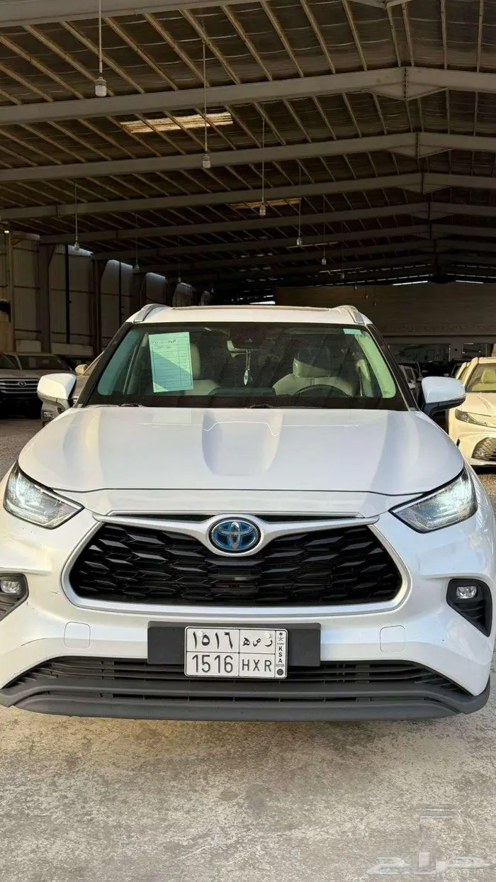 تويوتا هايلاندر GLE 2023 نص فل 5