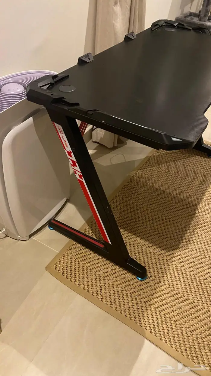 طاولة قيمنق   طاولة العاب فيديو 2