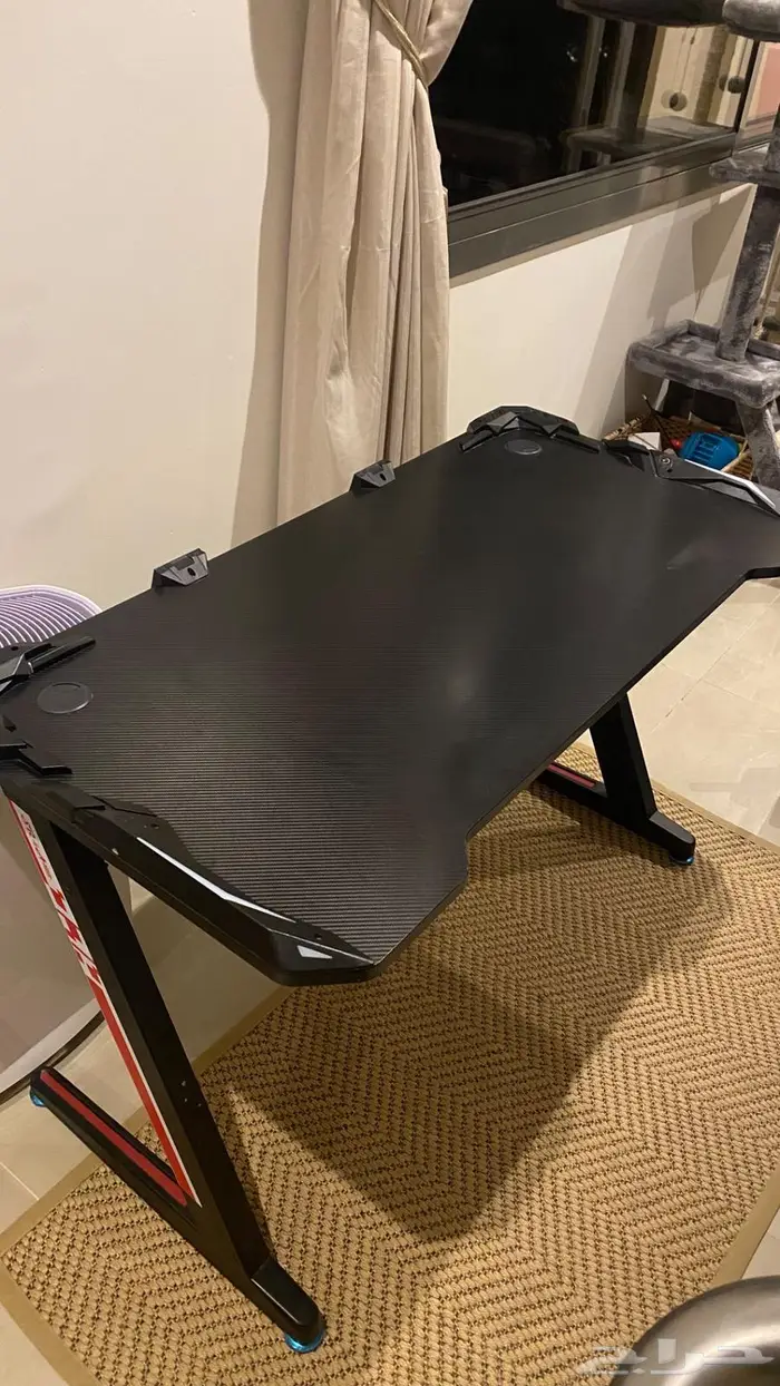 طاولة قيمنق   طاولة العاب فيديو 1