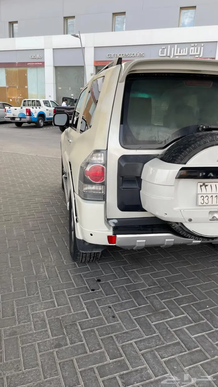 ربع باجيرو 10